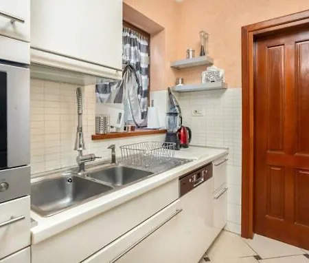 Villa Kuca Za Odmor - *